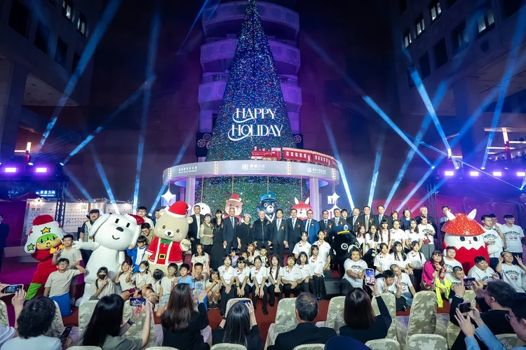 微風台北車站11/6舉行聖誕點燈儀式。業者提供