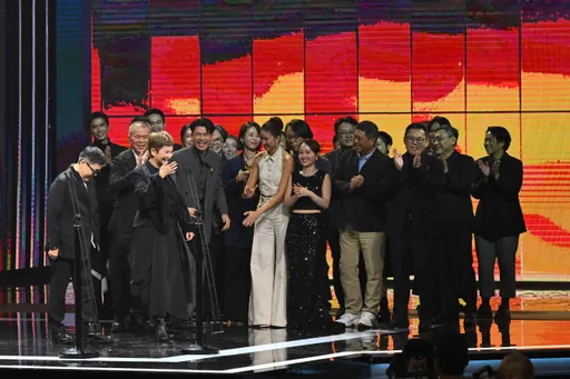 《大濛》奪最大獎「最佳劇情長片」　李烈領軍上台喊：這個獎很實在