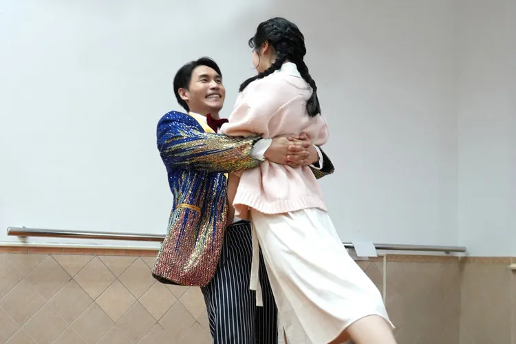 周定緯與那祈有精彩浪漫的雙人舞，難度超高。金星文創提供