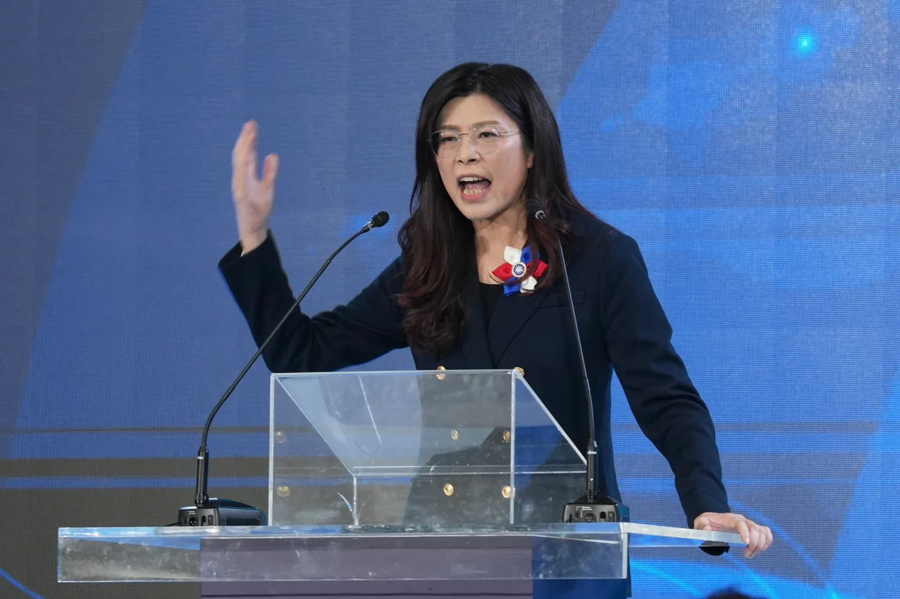 鄭麗文出席共諜追思會惹議　邱毅讚「4字」：打開兩岸僵局的一大步