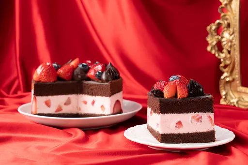 一年就等这一颗　BAC冬季限定高颜值「覆盆莓草莓巧克力蛋糕」