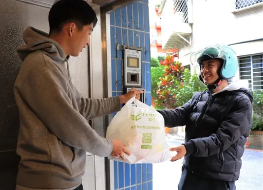 倒闭？「垃可」没人代收垃圾　遭检警调查暂停营运