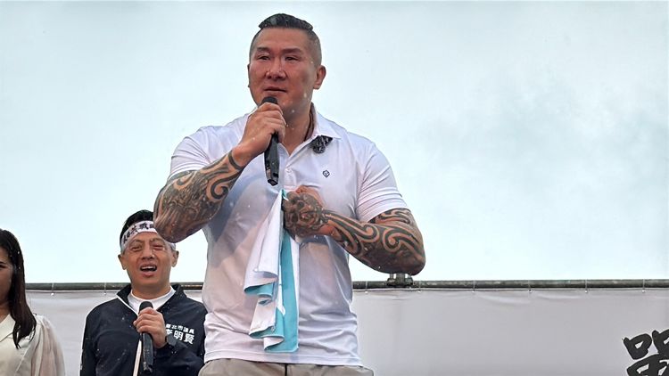 前主管力挺館長　揭成吉思汗內幕！曝他最大缺點