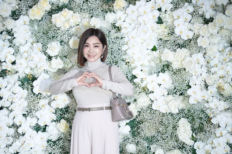 陳美鳳現身世紀婚禮！曾與邱澤傳緋聞　大讚新人天作之合