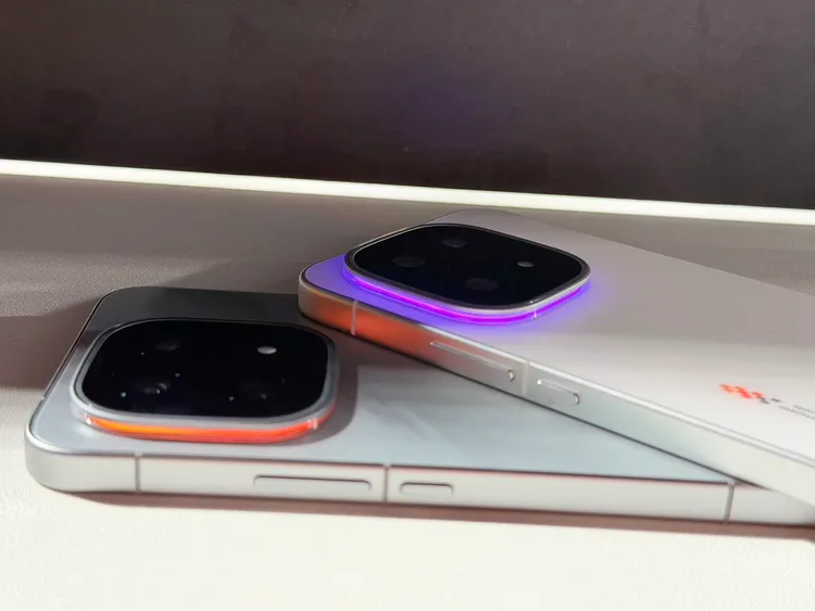 主相機模組具備「能量光環」燈效。趙筱文攝