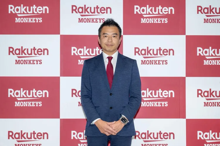 乐天桃猿代理执行长森井诚之上任，宣布会积极改善乐天问题，以及和球迷沟通。乐天桃猿提供