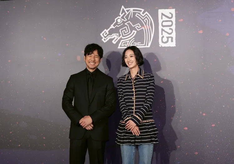 西岛秀俊（左起）和桂纶镁出席金马影展闭幕片活动。彭欣伟摄