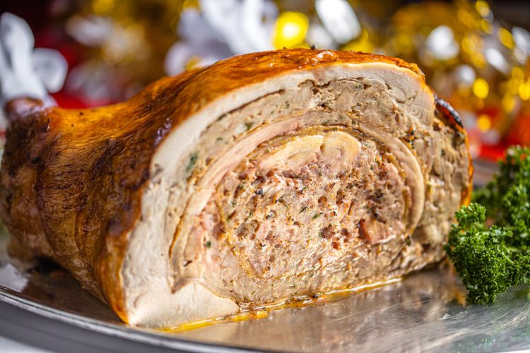 台北晶華皇家爐烤火鴨雞禮籃霸氣十足 感恩節住房送爐烤火雞