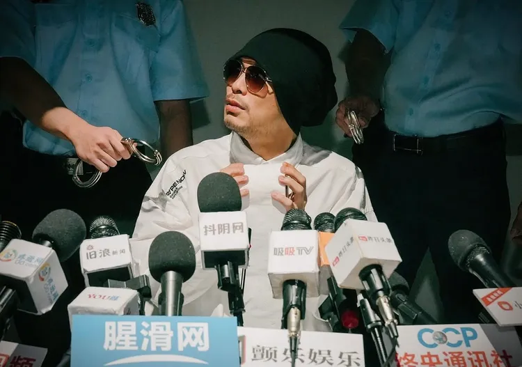 大馬警方宣佈，正式通緝黃明志。翻攝黃明志IG