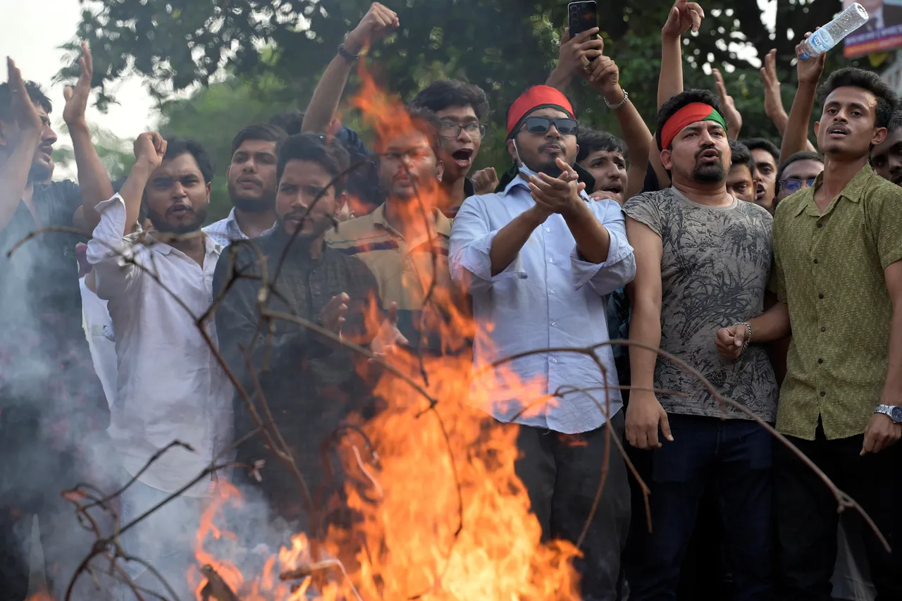 孟加拉民眾對哈希納仍充滿怒火。路透社