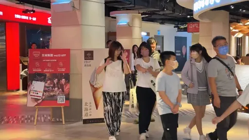 台中市区几无风雨爽休台风假　百货商场人潮多1成