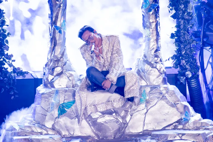 GD今晚在台北大巨蛋举行第2场演出，全场大喊「龙哥」。读者提供