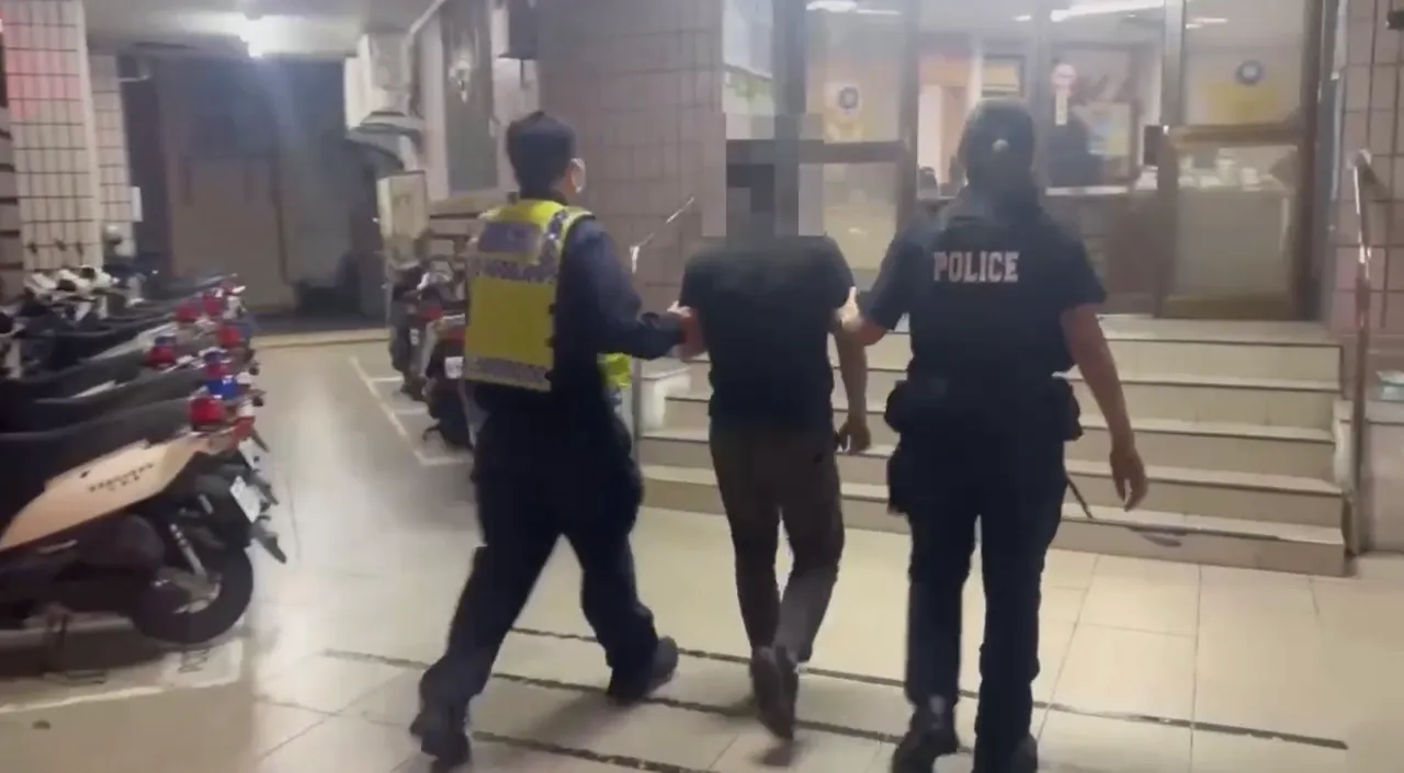 警方昨天晚间逮到李男，他辩称一时起意偷拍，还没成功就被发现。翻摄照片