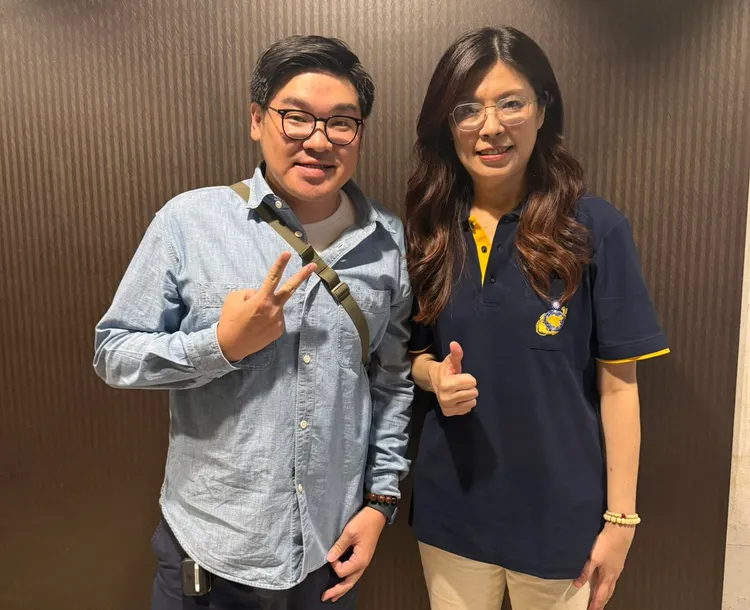 李昶志、鄭麗文。李昶志臉書