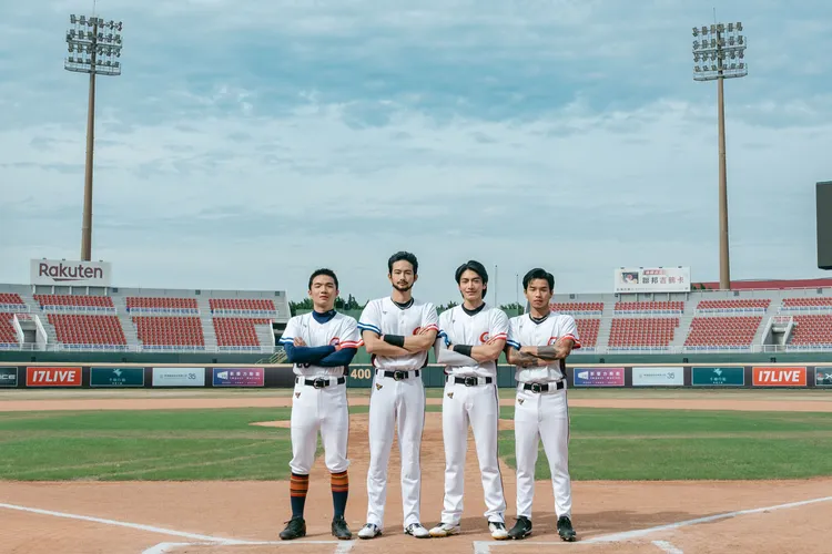 胡智強（左起）飾演陳柏青、張庭瑚飾演林家正、宋柏緯飾演陳傑憲、陳泰河飾演林昱珉。瀚草文創提供