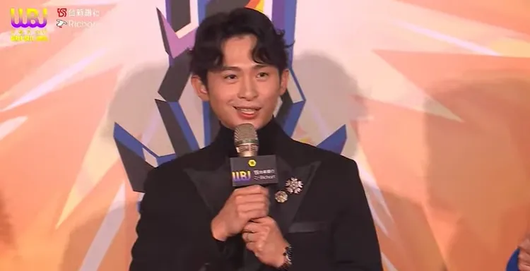 博恩把和贺珑决裂当哏。翻摄自走钟奖YT