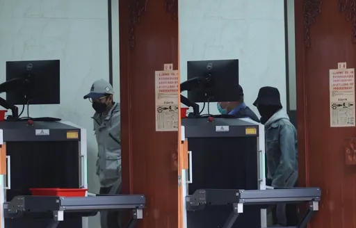 精舍命案｜李威夫妻作證！釐清女信徒虐死過程　家屬轟像剴剴案