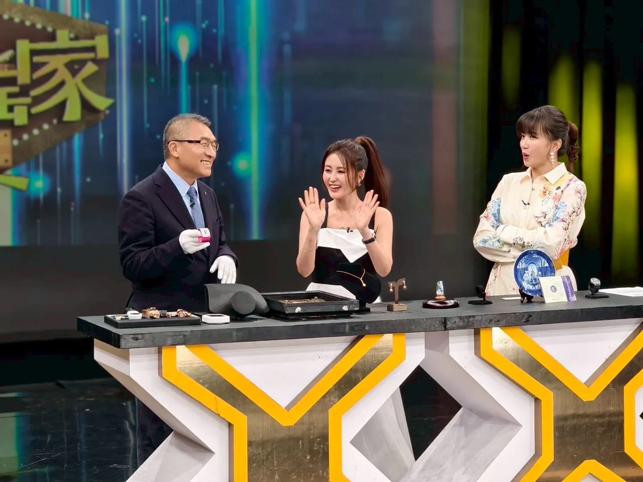 麻衣買到珍貴限量錶。JET綜合台提供