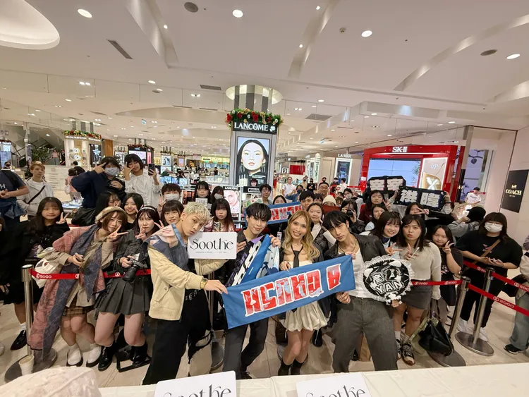 B CRUSH為香氛品牌擔任一日店長，與粉絲開心互動。Soothe時氛提供