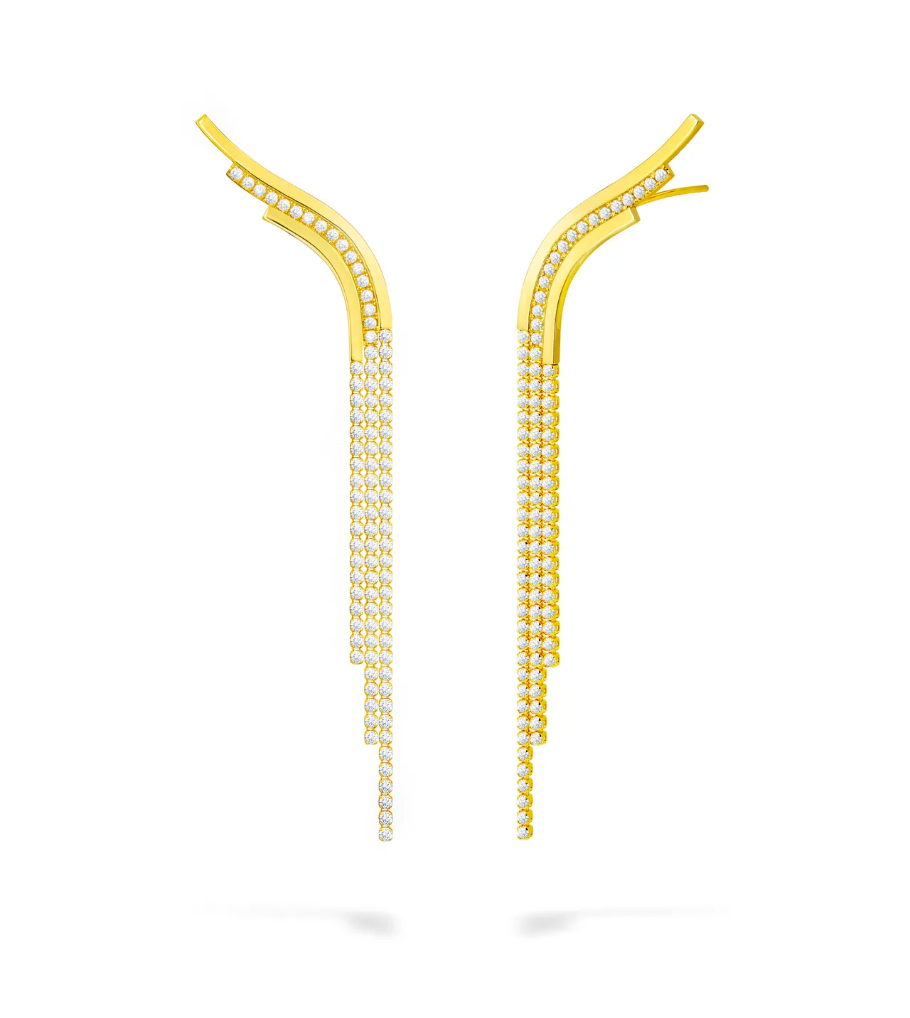 AHKAH chandelier flow radiant 18K黄金钻石耳环，49万4000元。品牌提供