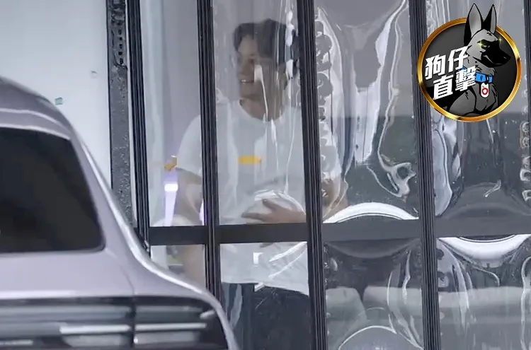 星二代徐新洋2、3個月前買了新車。特勤中心攝