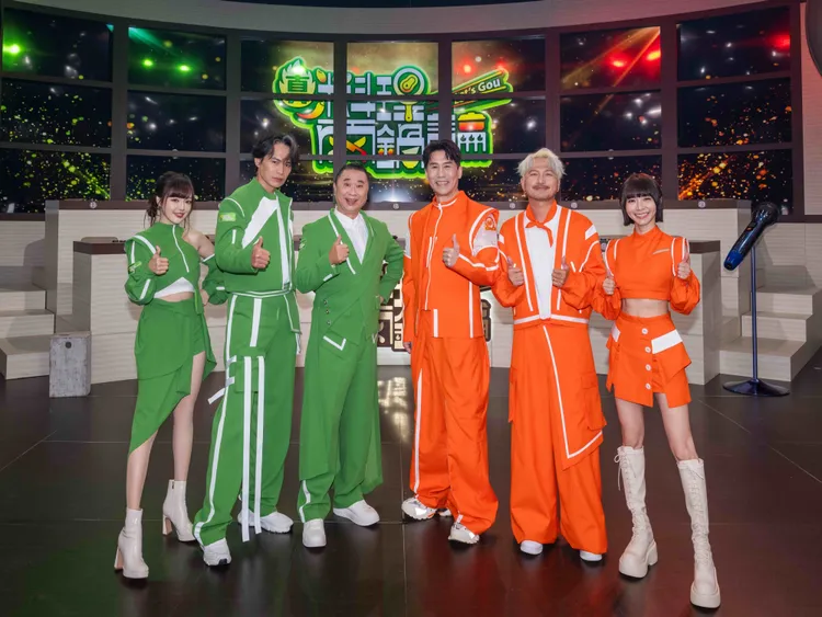 （左起）丘涵、黄灯辉、邰智源、罗时丰、KID、温妮。麦卡贝提供