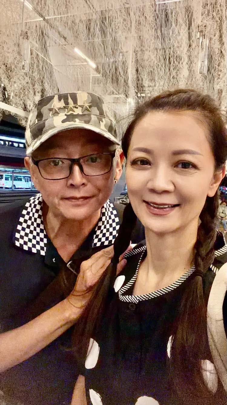 李國超和高欣欣婚禮本來安排藍天使合唱團合體表演，現在屠穎永遠缺席了。翻攝李國超臉書