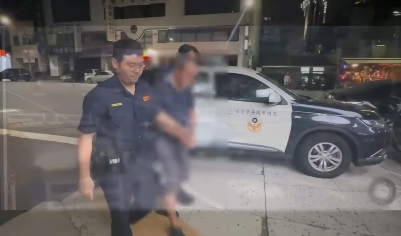 警方将嫌犯查缉到案。翻摄画面