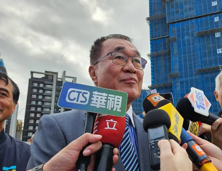 李四川回應新北選戰等相關議題，但對於是否參選仍三緘其口。張綵茜攝