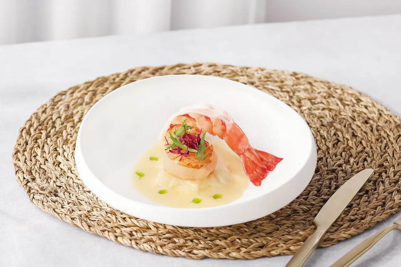 北海道干贝与海大虾。业者提供