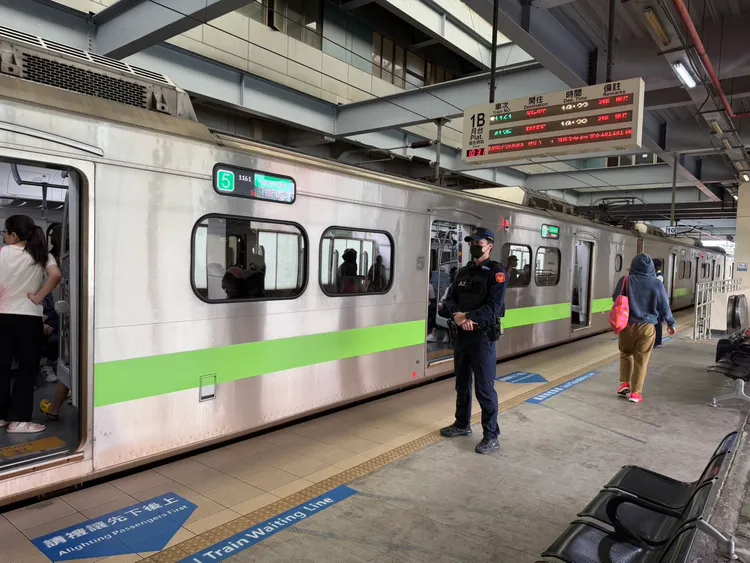 鐵警已展開調查。翻攝畫面