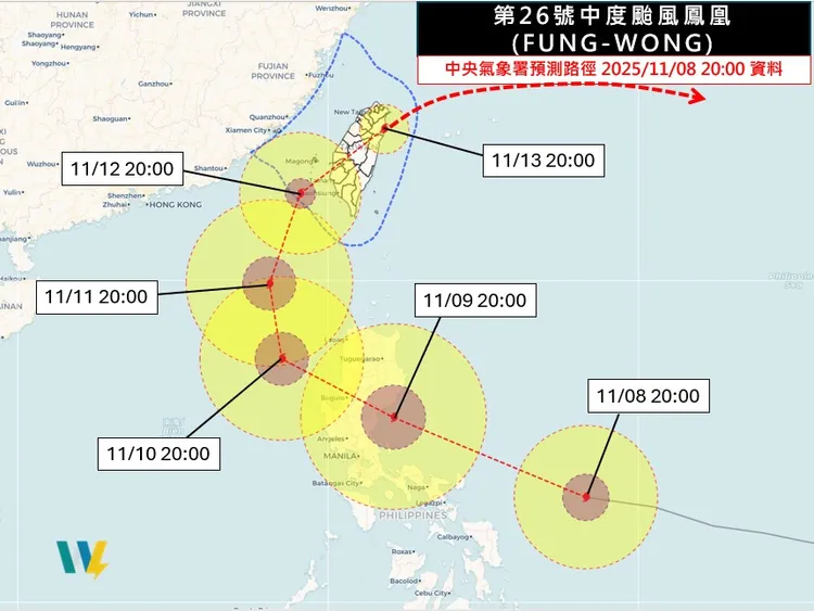 颱風進入南海後將北轉，通過台灣上空的時間從原預估的12日白天延後至12日晚間。翻攝「天氣職人-吳聖宇」臉書