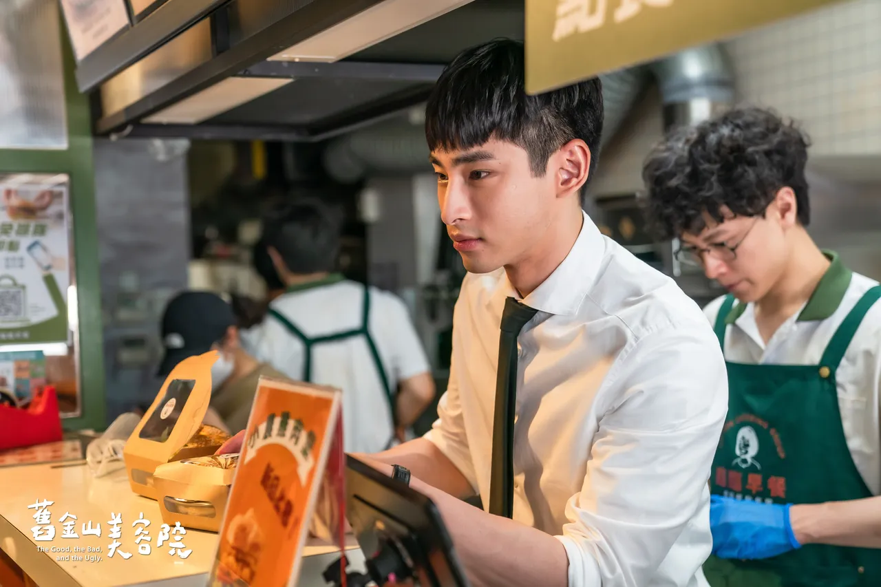 章广辰担任早餐店店长 每天上班挑战不断。TVBS提供