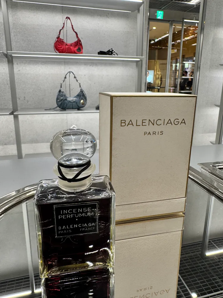 Balenciaga Fragrance Collection，100ml／1萬元。張家玲攝
