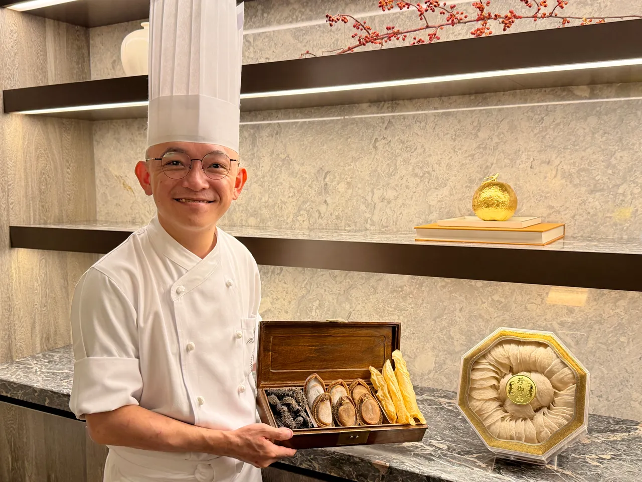 「米其林三星」680元起吃得到　主厨竟拿8万元燕窝干拌上菜