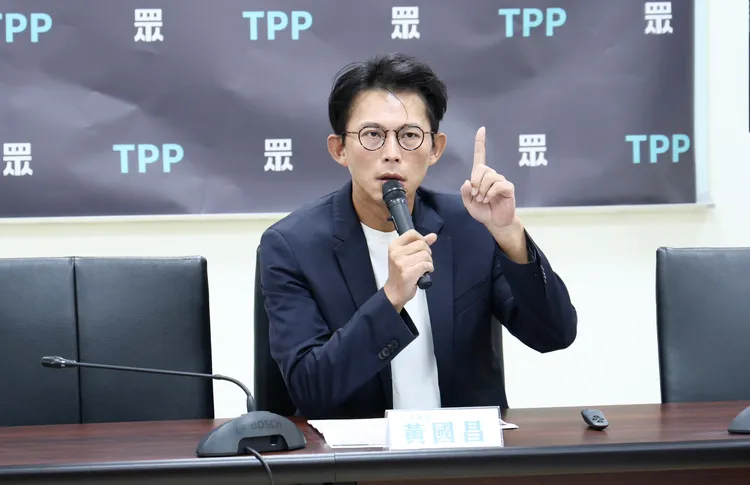 民众党主席黄国昌19日下午与国民党主席郑丽文会面。庄宗达摄