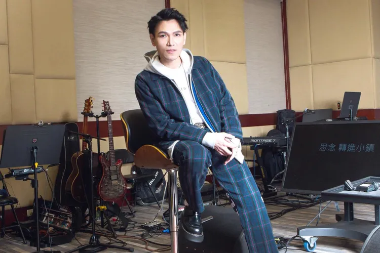 楊宗緯返台養傷卻遭爆是惡鄰居。同學娛樂提供