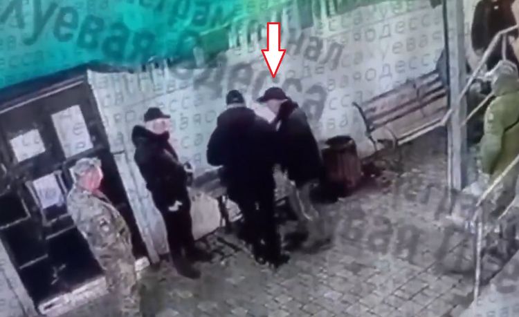 拒當炮灰！男徵兵中心「突自爆炸飛慘死」　驚悚畫面曝