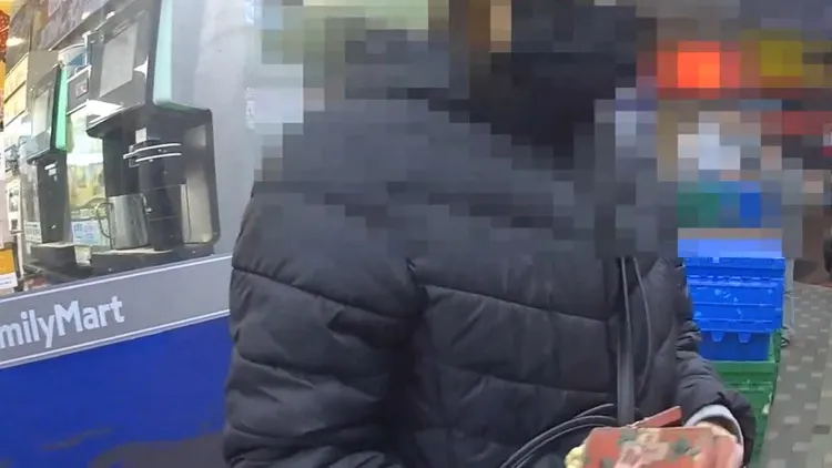 警方到場查訪。翻攝畫面