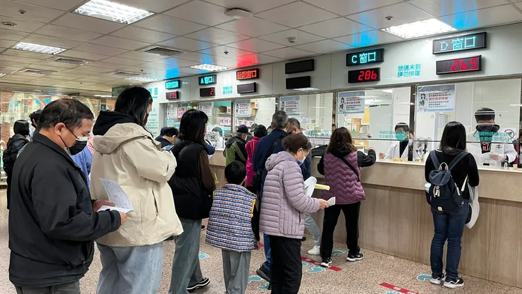 凉爽季节是诺罗病毒、肠胃型感冒的好发时期。摄影中心 