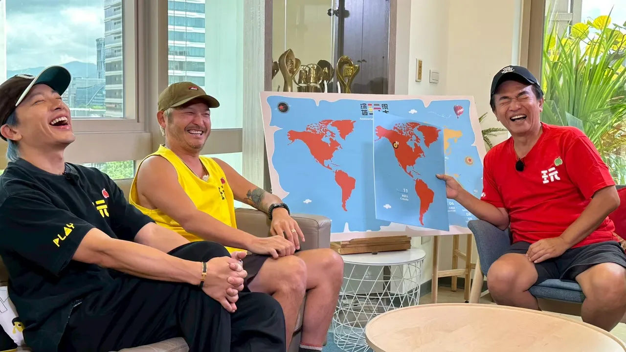 吴宗宪（右起）、KID 与出事前的坤达，在台北揭晓节目11周年旅程目的地是加拿大温哥华，但后来闪兵案延烧，让3位主持人笑不出来。综艺玩很大提供