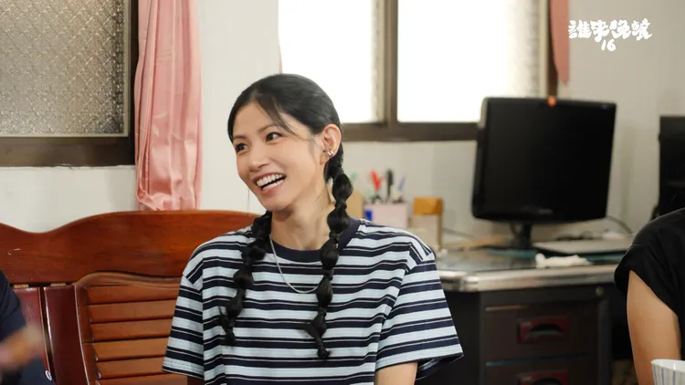 李千娜与演员老公黄尚禾为轮班制夫妻，在节目中分享育儿经。公视提供