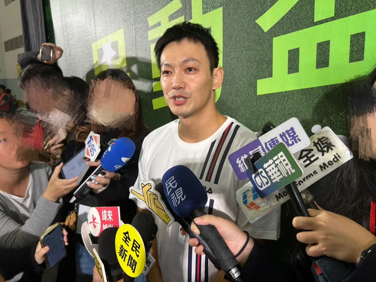 威廉、小杰陷闪兵自嘲「棒棒堂事情比较多」　松口谈王子介入粿粿婚姻