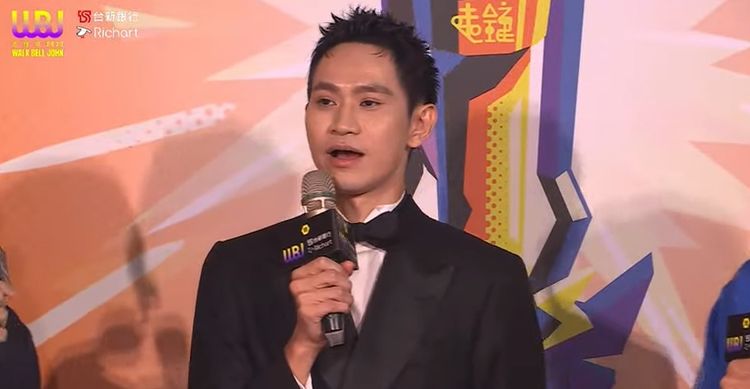 Andy老師與家寧一家互槓 走鐘獎露面坦言睡不好:一直哭