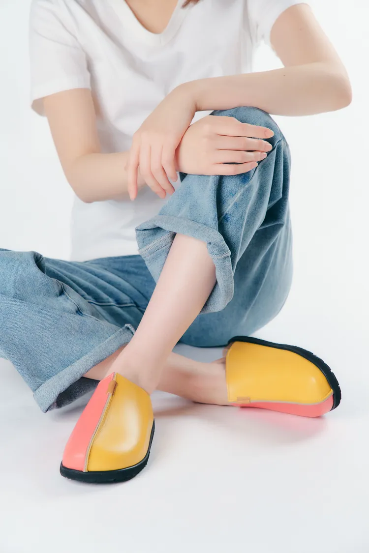 SHOESbakery的鞋款外觀簡潔大方，特別適合商務與休閒場合自由切換。品牌提供