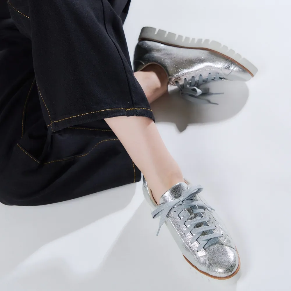 Dominic3专注打造「轻盈柔软」的鞋履。品牌提供