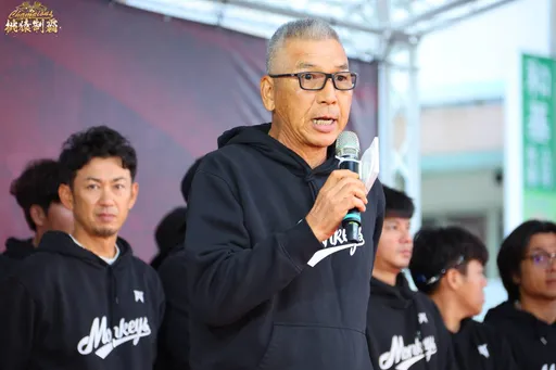 樂天桃猿才奪易主後首冠　一軍教頭古久保健二卻官宣離隊