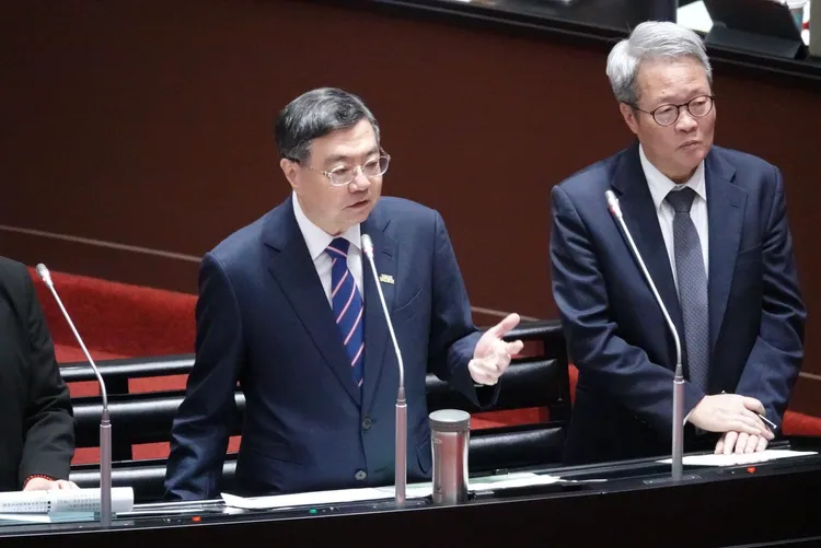 行政院長卓榮泰（左）。莊宗達攝