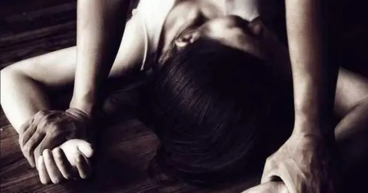 前科累累的洪男见色起意，在停车场「扑倒」女子逞欲，一审被依强制性交未遂判4年2月，不料二审却翻盘。示意图