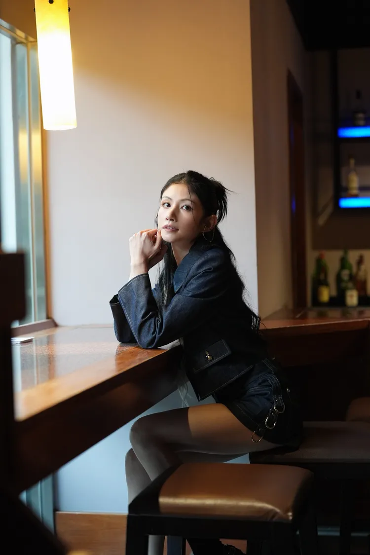 李千娜回想媒人顏正國病危時，內心仍掛念許多未完的演藝夢。彭欣偉攝